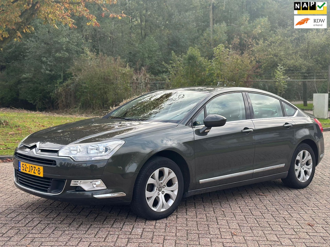 Citroën C5 - 2.0 16V Exclusive/AUTOMSST/CRUISE/LEDER/LUCHTVERING/NAVI/PARKEERSENS VOOR-ACHTER/VERWARMDE - AutoWereld.nl
