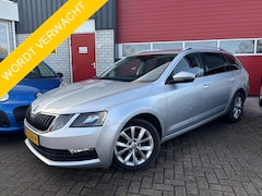 Skoda Octavia Combi - 1.0 TSI Greentech Ambition Business AUTOMAAT / RS-STOELEN / TREKHAAK / CARPLAY / NAVI / CL