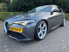 Alfa Romeo Giulia - 2.0T AWD Q4 VELOCE/ACRUISE/NAV/XENON/LED