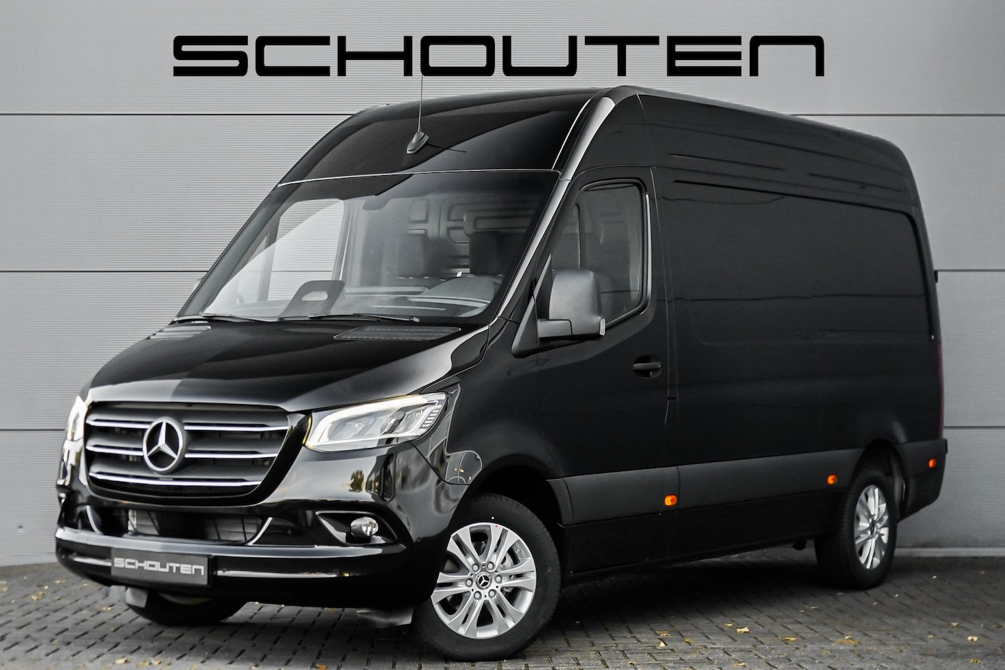 Mercedes-Benz Sprinter - 319 1.9 CDI L2H2 RWD BPM Vrij Distronic Camera LED Navi Trekhaak 3.5T - AutoWereld.nl