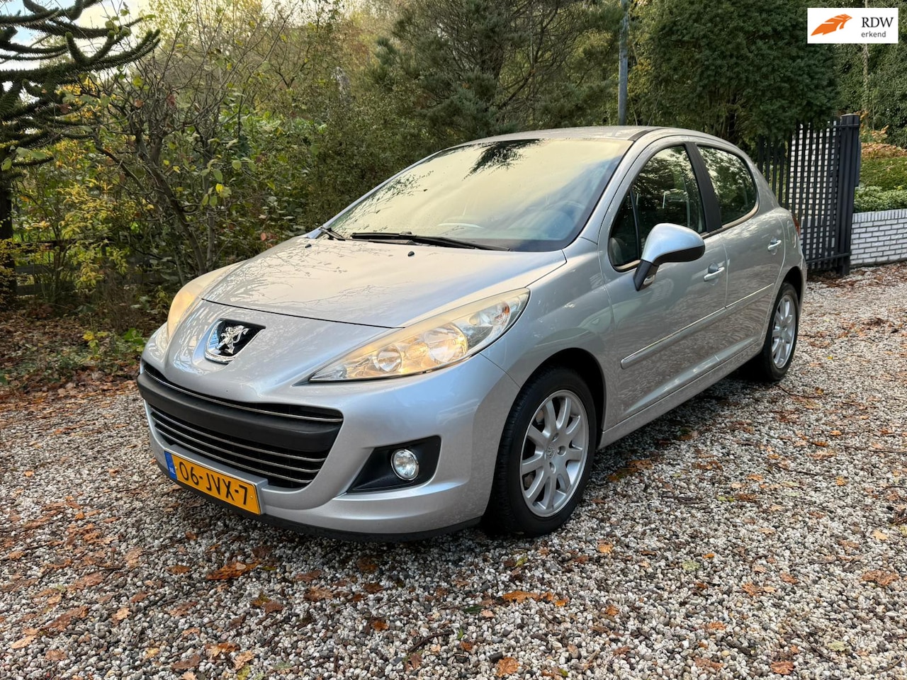 Peugeot 207 - 1.6 VTi Première 5-Drs Nieuwe APK Clima lmv enz - AutoWereld.nl