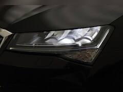 Skoda Superb Combi - 1.4 TSI iV Business Edition Plus Leer, Camera, Apple Carplay, Elektr. Stoel, LED, Trekhaak