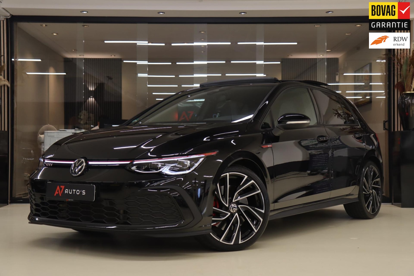 Volkswagen Golf - 2.0 TSI GTI PANO/CARPLAY/IQ/KEYLESS/ACC/LANE/H&K/SFEER/VOL! - AutoWereld.nl