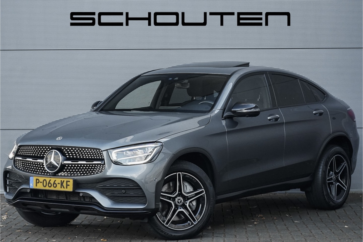 Mercedes-Benz GLC-klasse Coupé - 300e 4M AMG Line Night Pano 360° Camera 19" - AutoWereld.nl