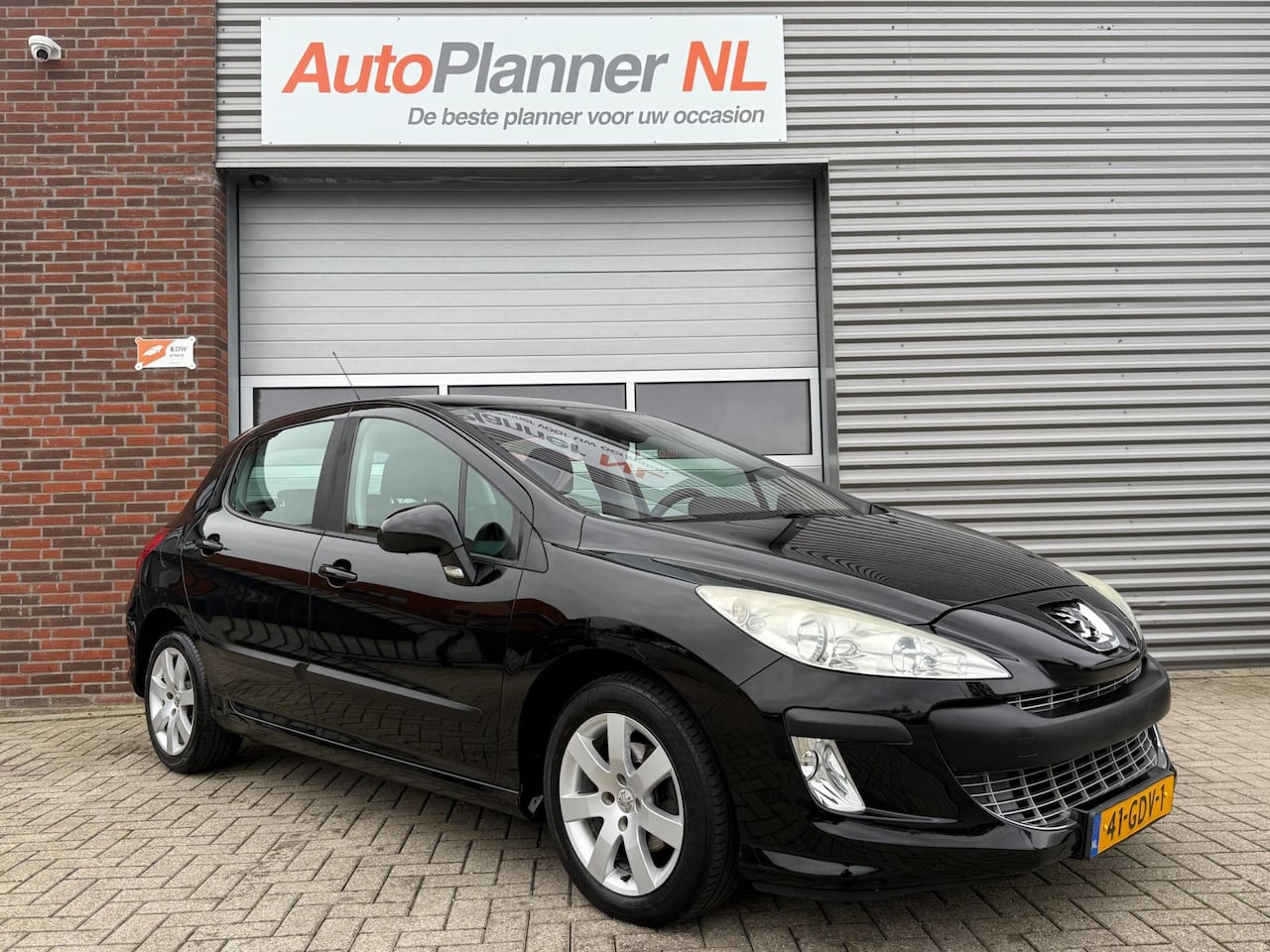 Peugeot 308 - 1.6 VTi XS! 5-Deurs! Clima! Cruise! Nwe APK! - AutoWereld.nl
