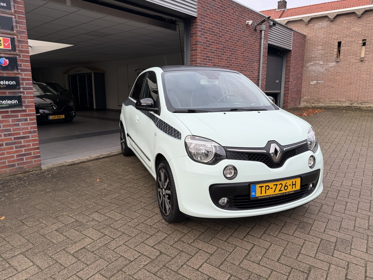 Renault Twingo - 1.0 SCe Série Signature La Parisienne - AutoWereld.nl