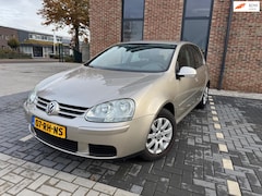 Volkswagen Golf - 1.6 FSI Comfortline