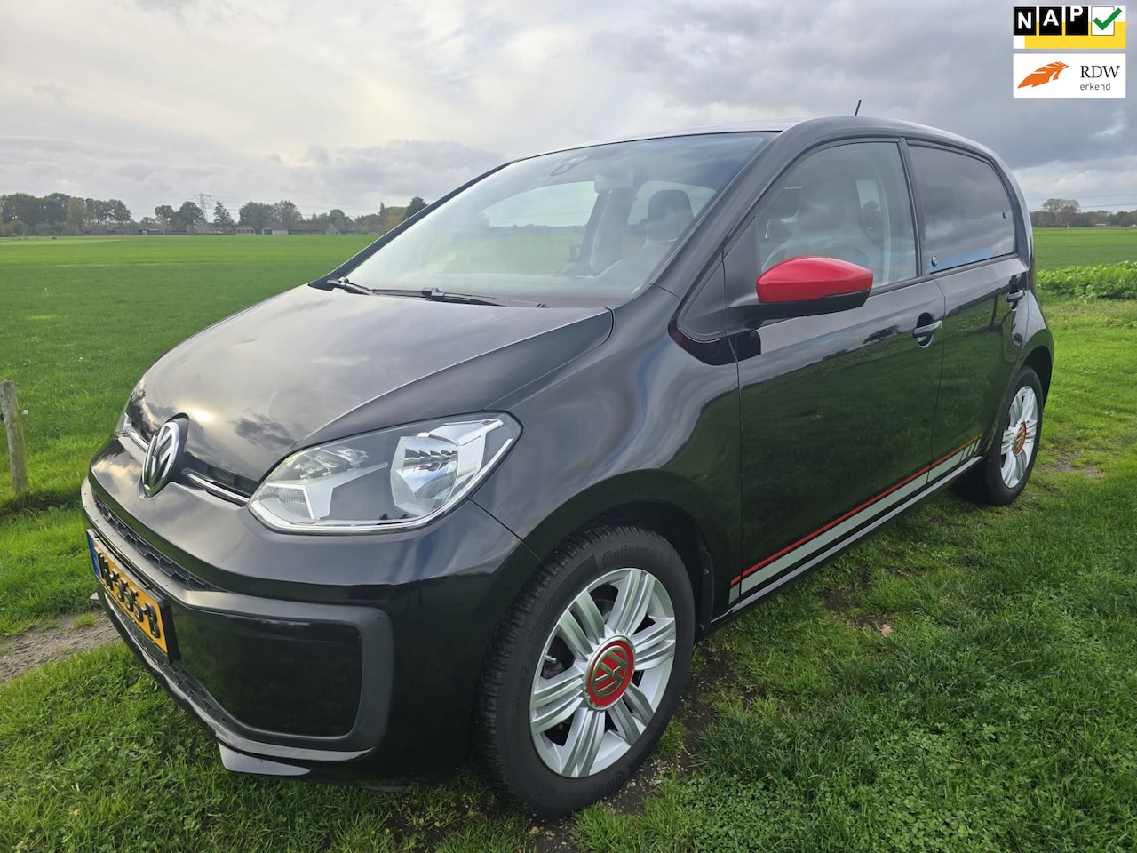 Volkswagen Up! - 1.0 BMT up! BEATS|Airco|Cruise|Achteruitrijcamera|NL-auto-NAP| - AutoWereld.nl