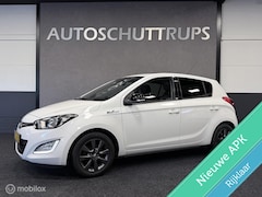 Hyundai i20 - 1.2i 5 DEURS / AIRCO / CRUISE / SCHUIFDAK / LMV