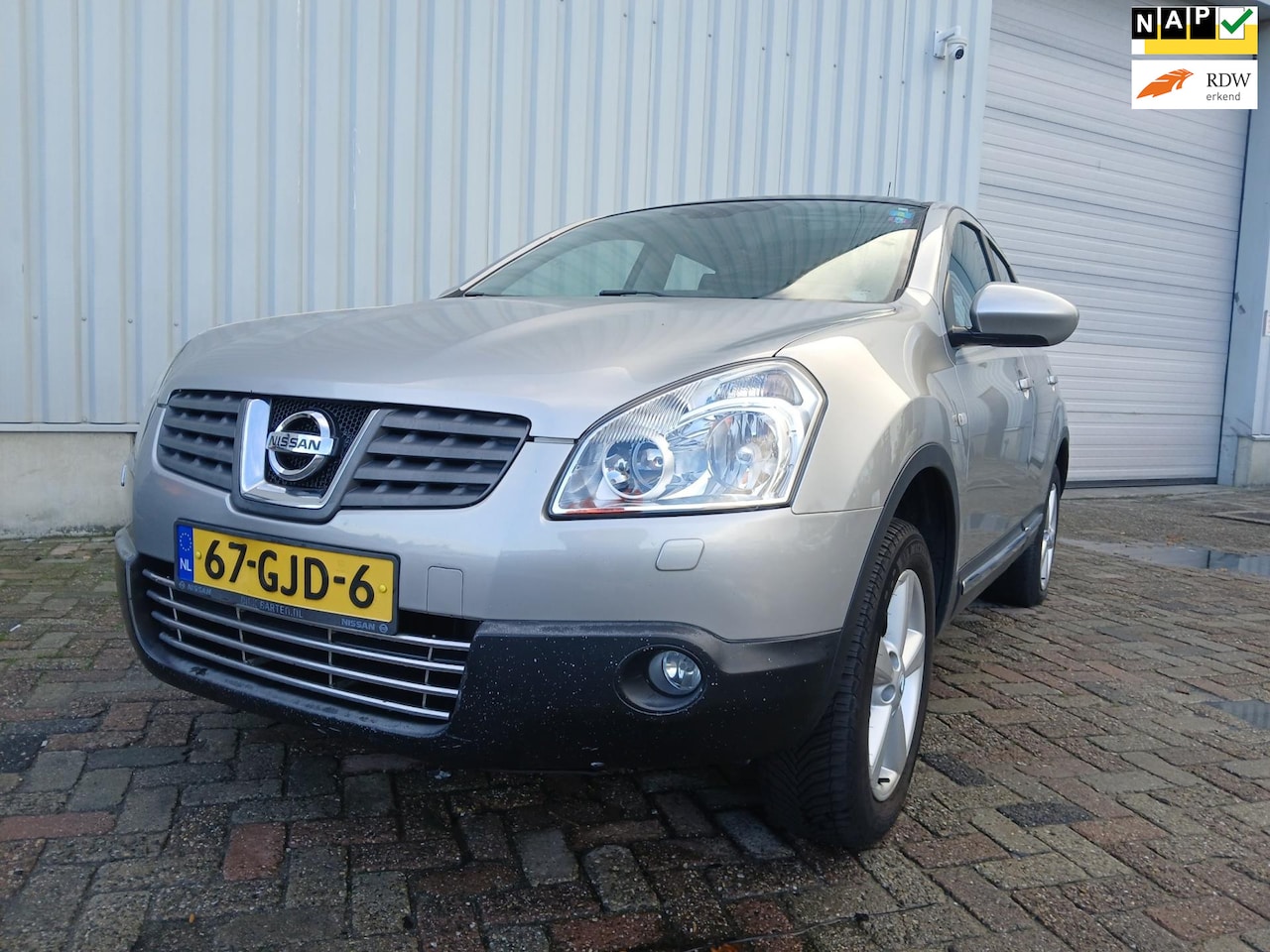 Nissan Qashqai - 2.0 Tekna Premium - Schade - motor defect - AutoWereld.nl