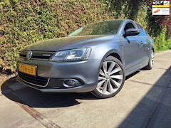 Volkswagen Jetta - 1.4 TSI Hybrid Highline