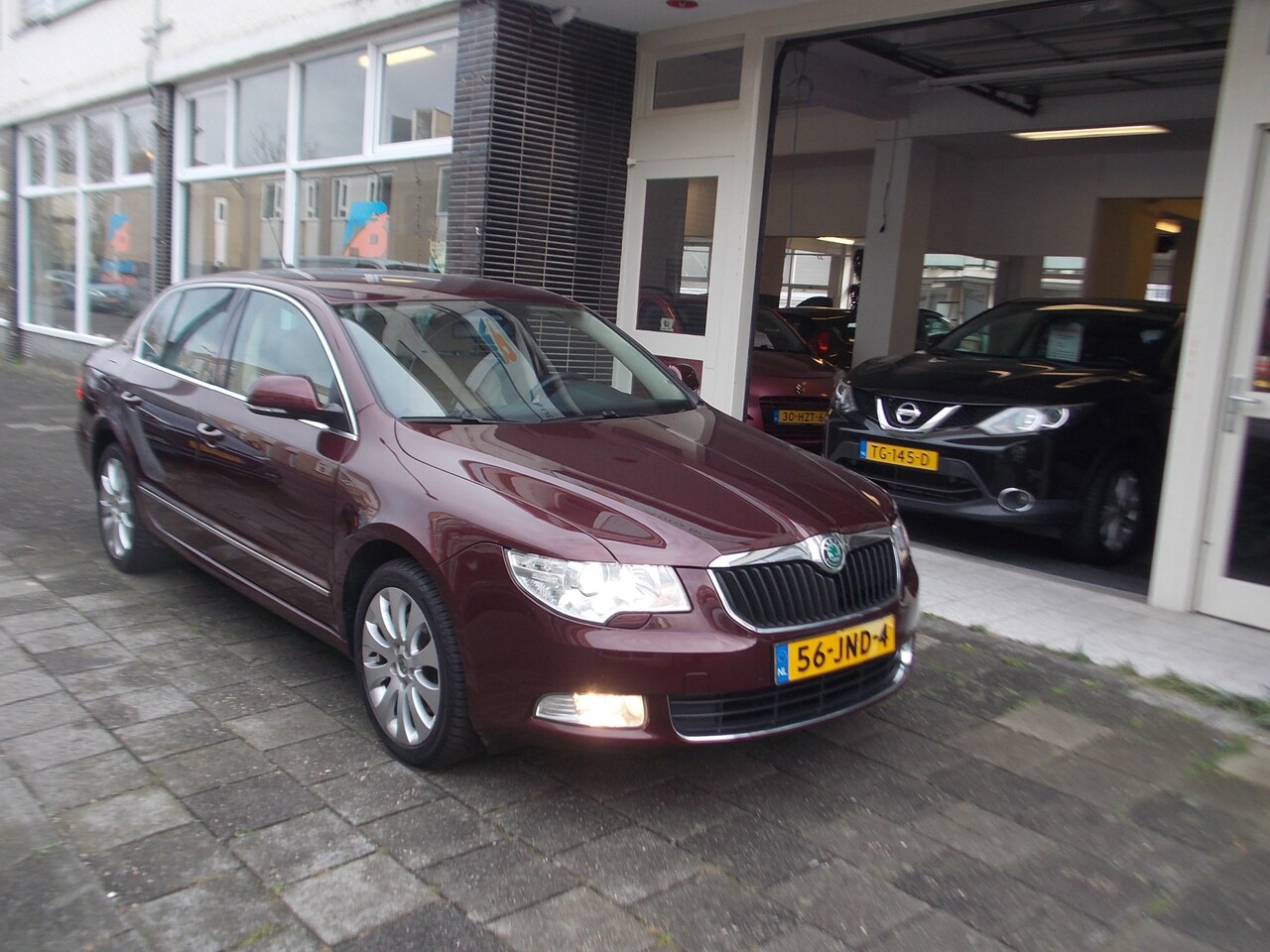 Skoda Superb - 1.8 TSI Elegance Business Line ALLE DENKBARE OPTIES AUTOMAAT - AutoWereld.nl