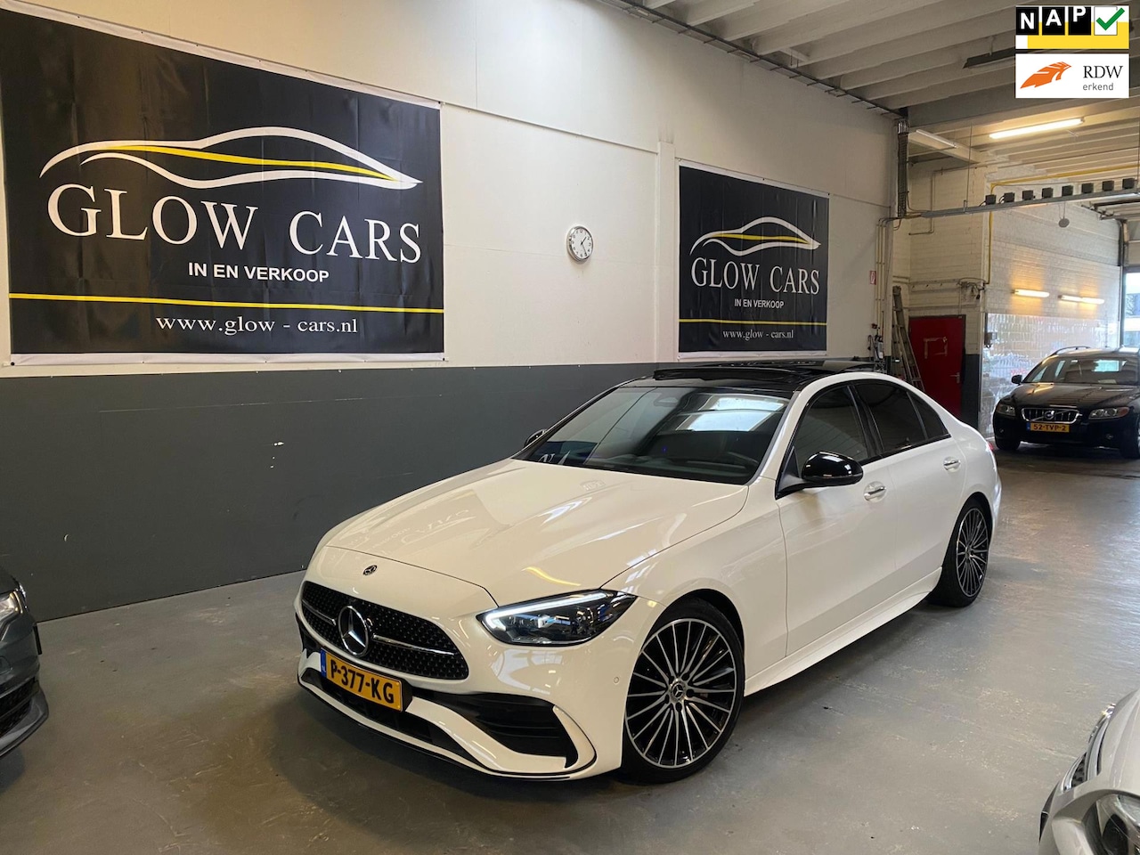 Mercedes-Benz C-klasse - 200 AMG Line|360 CAMERA|NIGHT|SFEER|19 - AutoWereld.nl