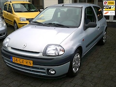 Renault Clio - 1.4-16V RN (Automaat)