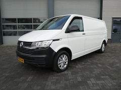 Volkswagen Transporter - 2.0 TDI L2H1 150 pk automaat , 3 zits , trekhaak