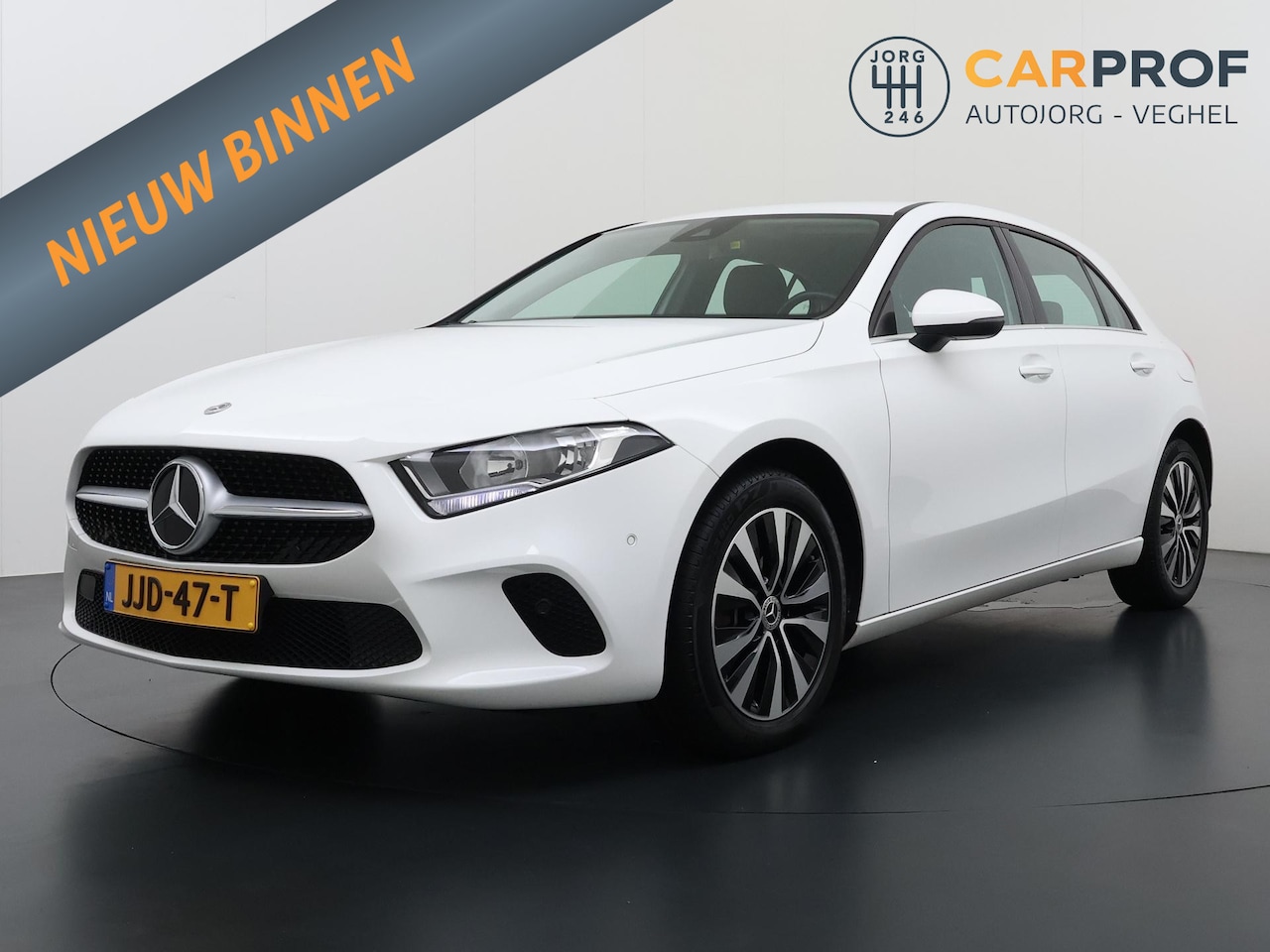 Mercedes-Benz A-klasse - 250 e Navigatie | Sfeerverlichting | Stuurverwarming | Carplay | Stoelverwarming | - AutoWereld.nl