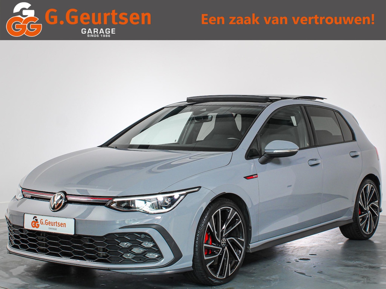 Volkswagen Golf - 2.0 TSI GTI 2.0 TSI GTI, 245PK, Panoramadak, Camera, Carplay, ACC, Blind spot, Moonstone Grey - AutoWereld.nl
