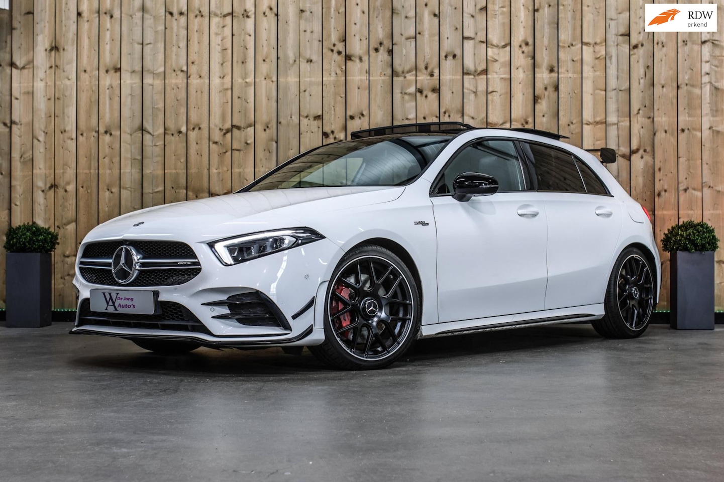 Mercedes-Benz A-klasse - AMG 35 4MATIC *Pano*Nw Kop*Sfeerverlichting*Multibeam Led* - AutoWereld.nl
