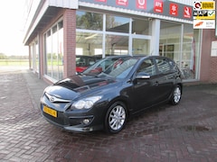 Hyundai i30 - 1.4i i-Motion