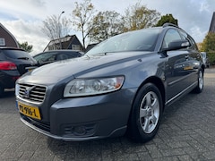 Volvo V50 - 1.6D Momentum, Apk 11/12/25, Airco, Cruise, Leder, Trekhaak