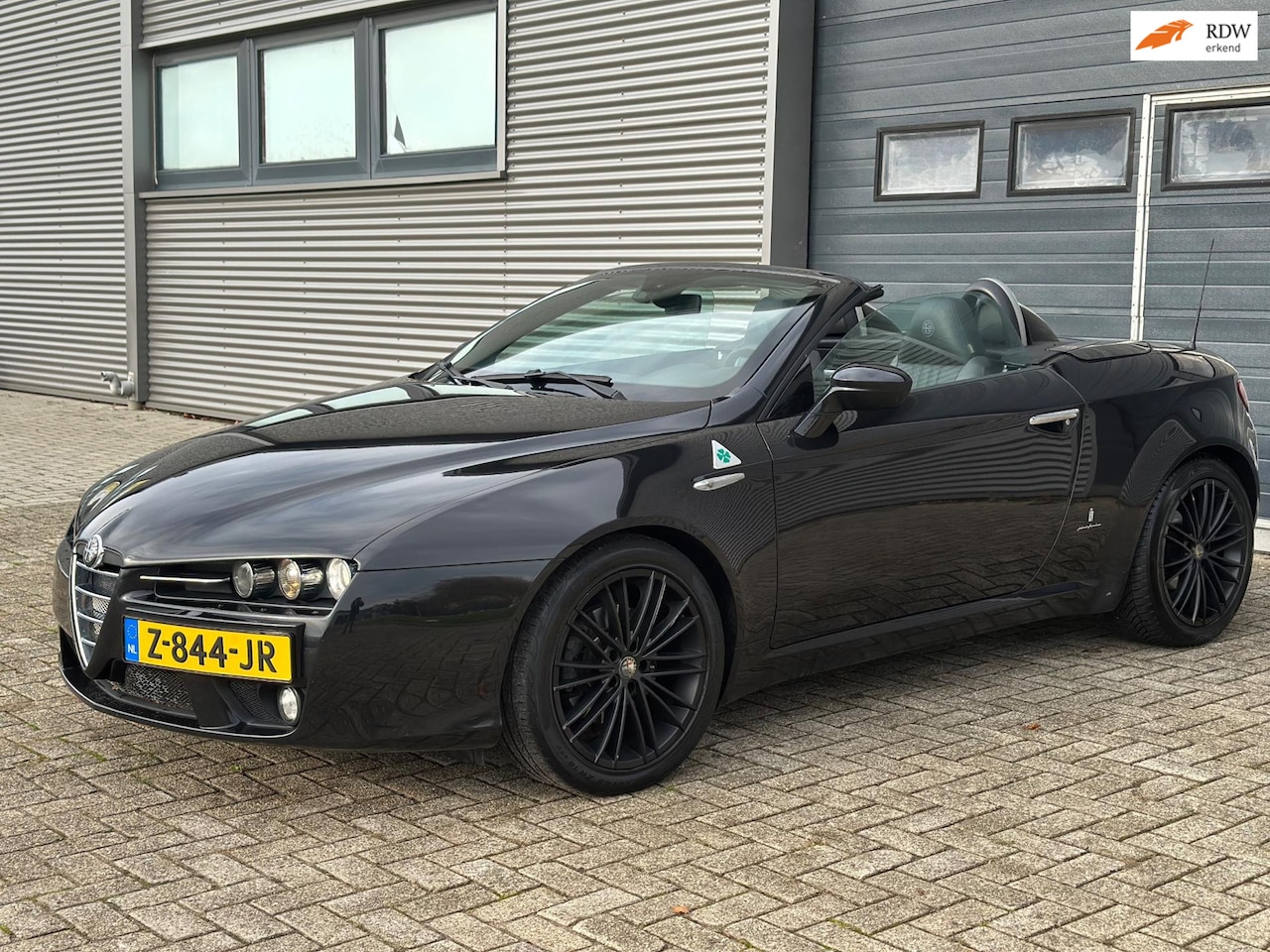 Alfa Romeo Spider - 2.2 JTS Exclusive NWE APK - CLIMA - LM VELGEN - LEUKE AUTO!! - AutoWereld.nl