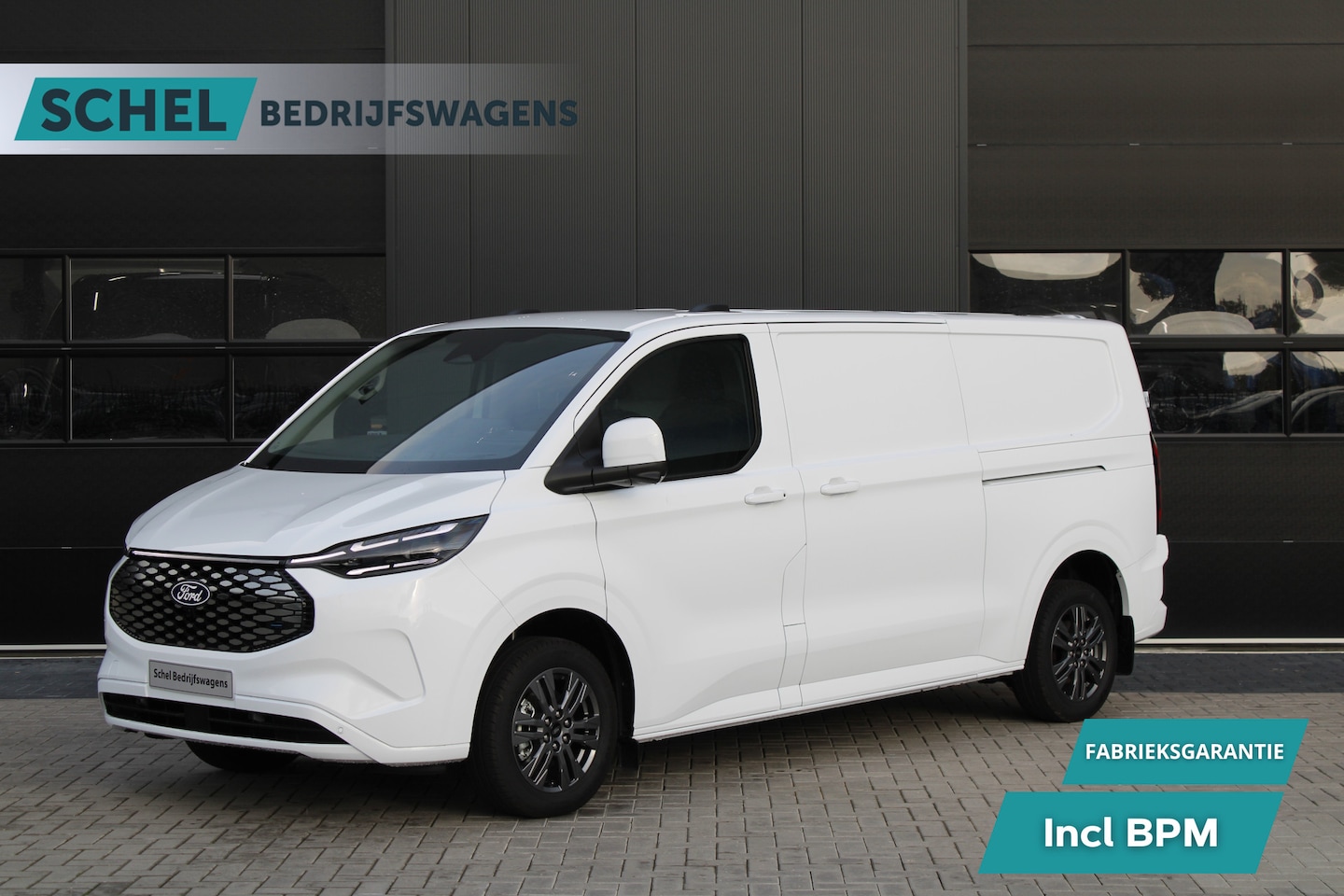 Ford Transit Custom - E-Transit 340 L2H1 Limited 65 kWh 218pk - 2x Schuif - LED - 360 Camera - B&O - ACC - Navi - AutoWereld.nl
