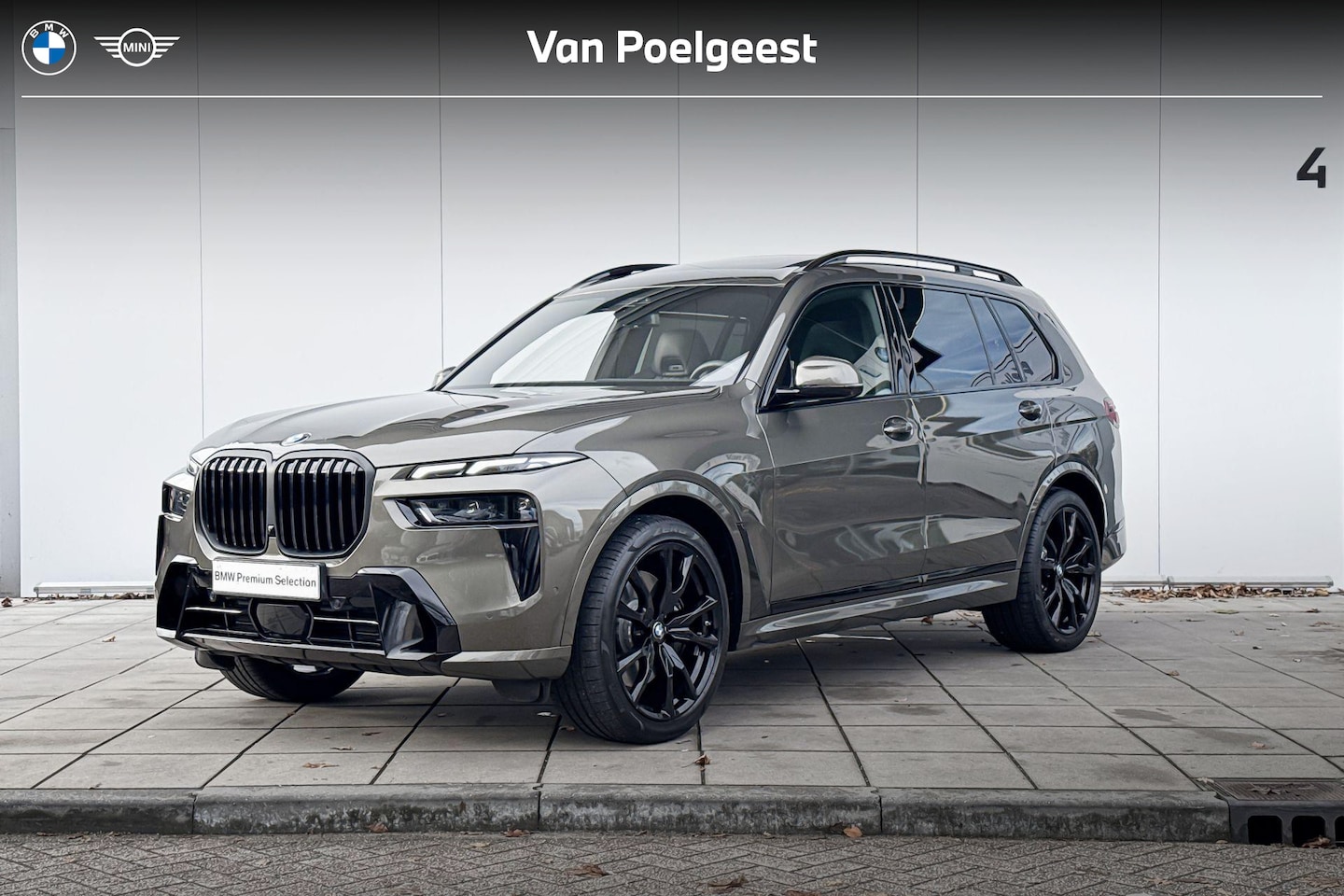 BMW X7 - xDrive40i M-Sport Pro 22 Inch / Glazen Schuifdak Skylounge  / Getinte Ramen Achter / Elect - AutoWereld.nl