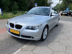 BMW 5-serie Touring - 525xi Executive 4x4 AUTOMAAT