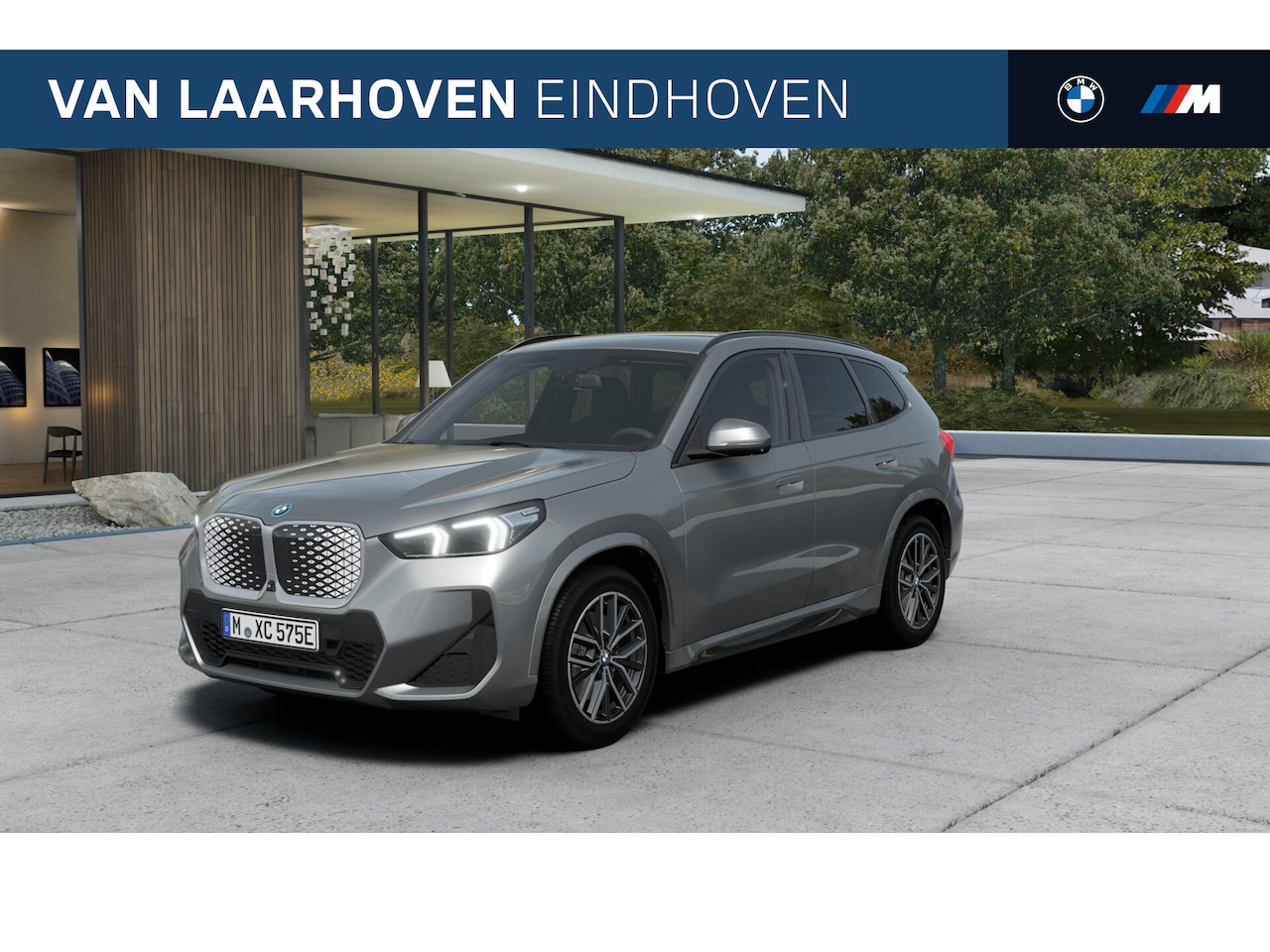 BMW iX1 - eDrive20 M Sport / Sportstoelen / Achteruitrijcamera / M Adaptief onderstel / Comfort Acce - AutoWereld.nl