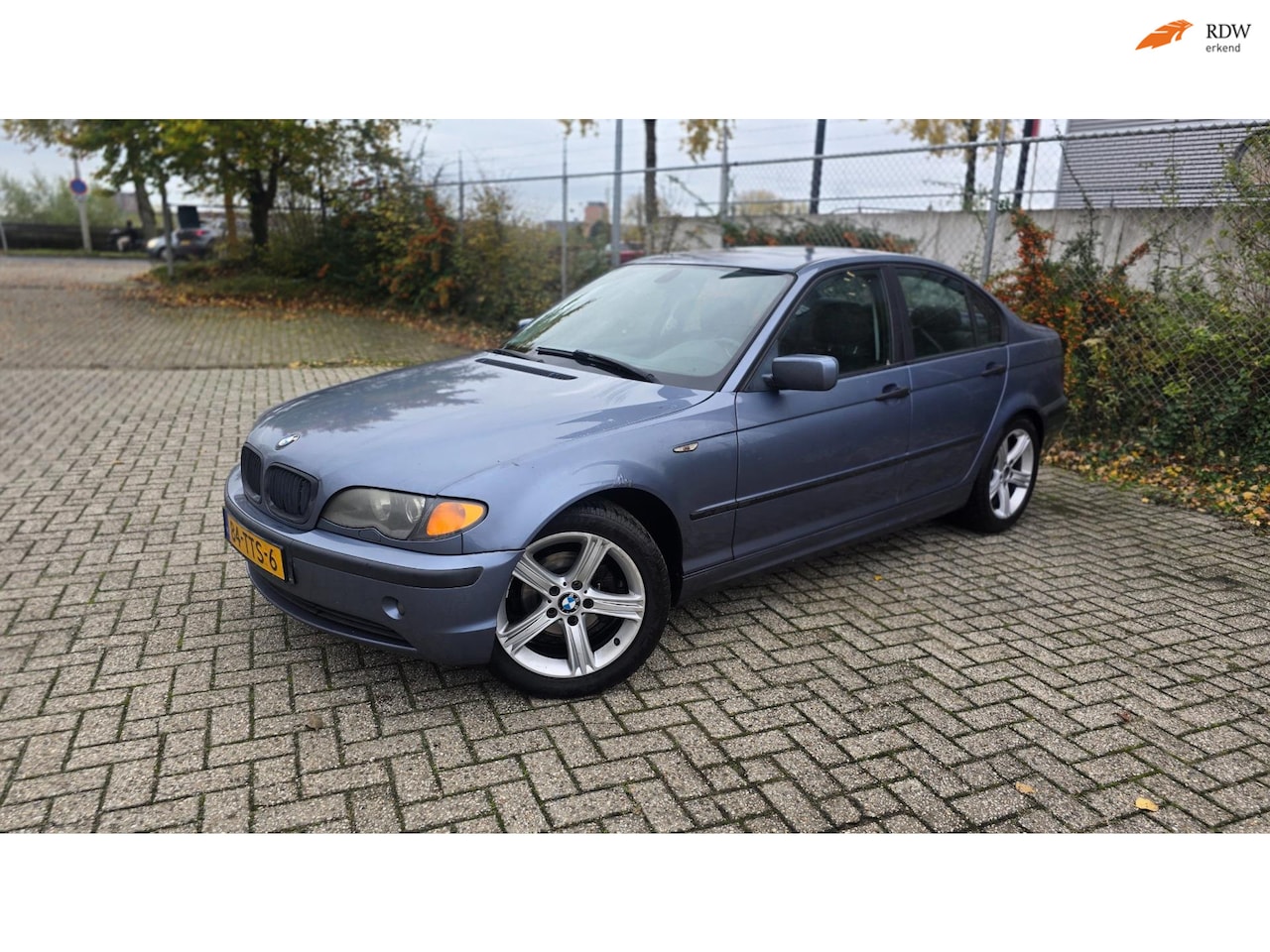 BMW 3-serie - 318i Special Executive motor verbruikt Olie - AutoWereld.nl