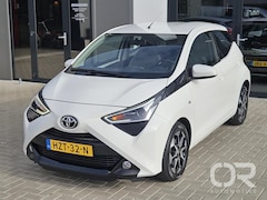 Toyota Aygo - 1.0 VVT-i x-first Automaat Carplay Camera LM15