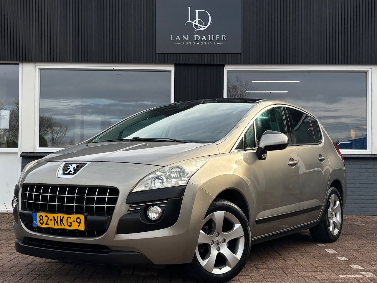 Peugeot 3008 - 1.6 THP ST Scherm / Pano / Automaat - AutoWereld.nl