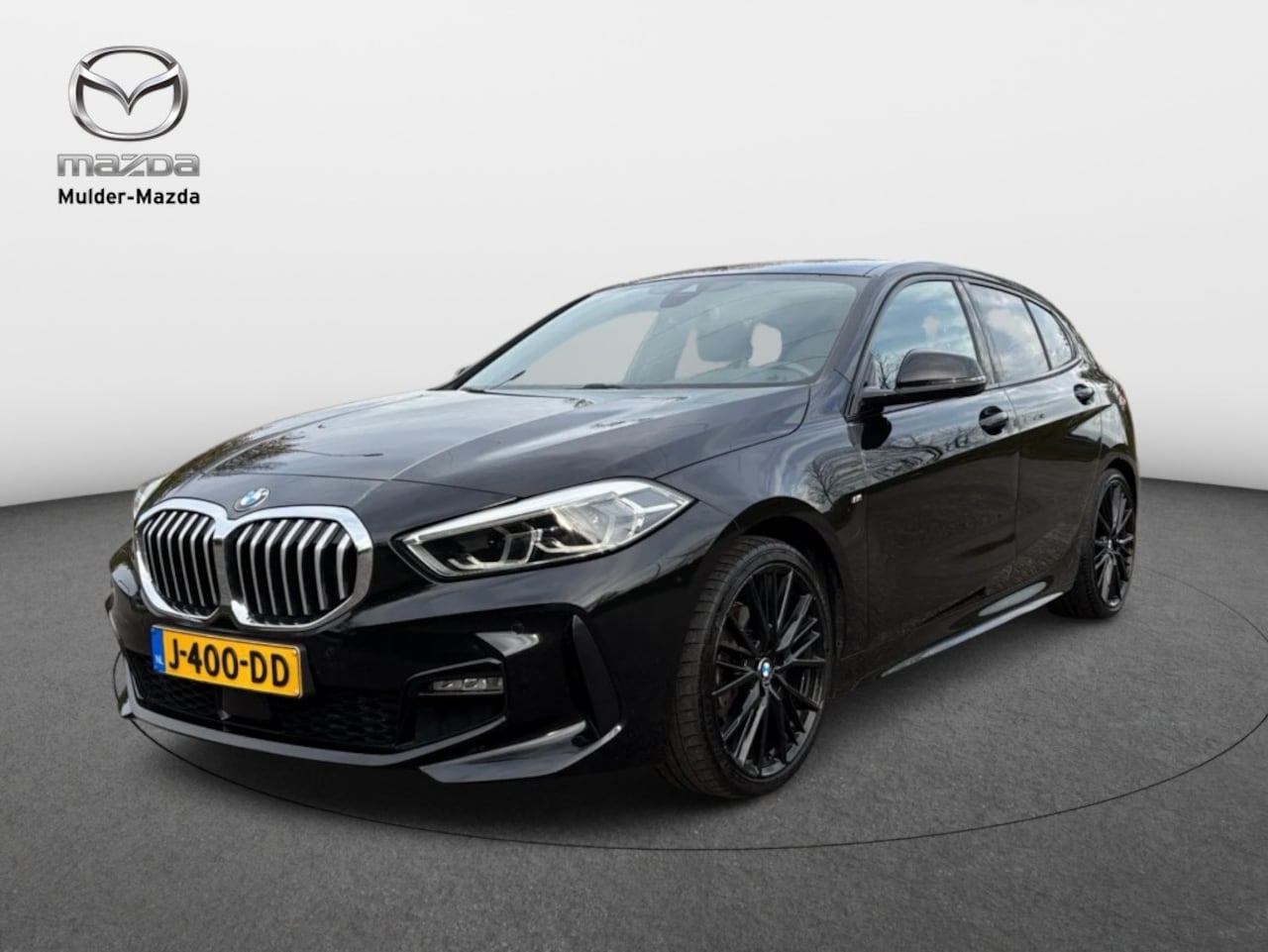 BMW 1-serie - 118i Executive M-sport Aut | Stoelverwarming | 18 Inch BMW - AutoWereld.nl