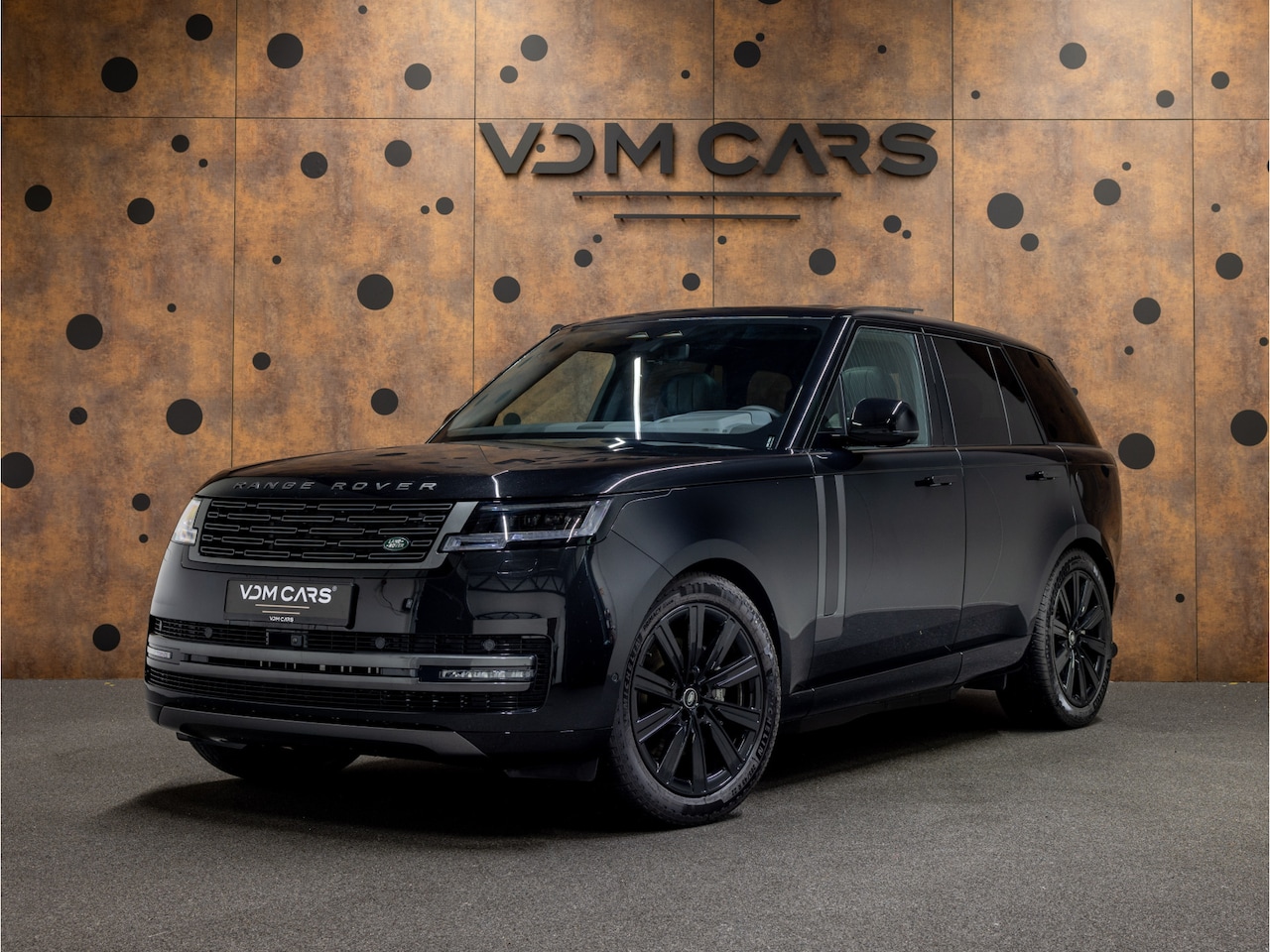 Land Rover Range Rover - 3.0 P460e HSE PHEV | Trekhaak| 360° | 4-wiel besturing | ACC | Massage | Pano | Softclose - AutoWereld.nl