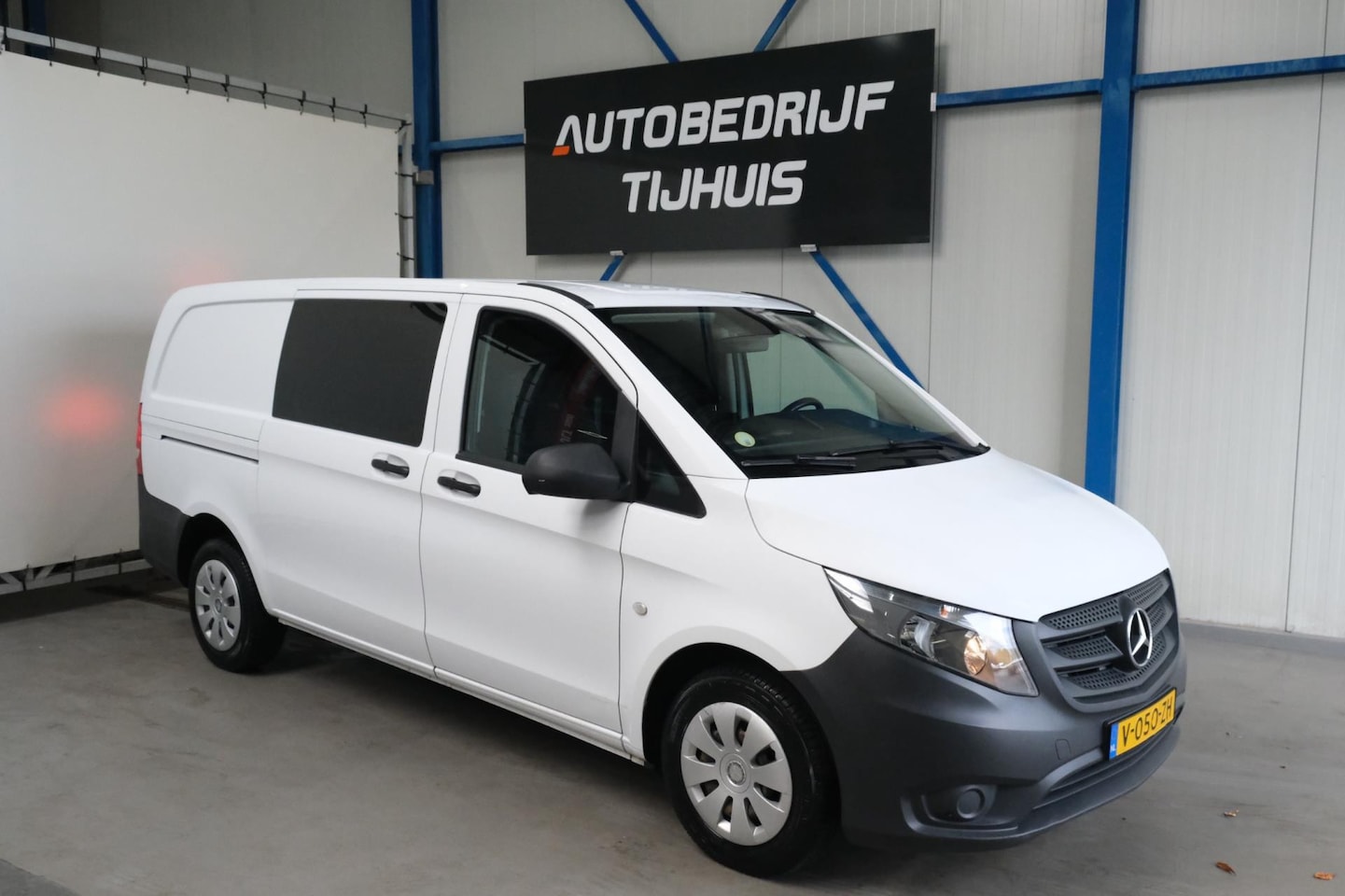 Mercedes-Benz Vito - 111 CDI Lang - Airco, Cruise, Trekhaak - AutoWereld.nl