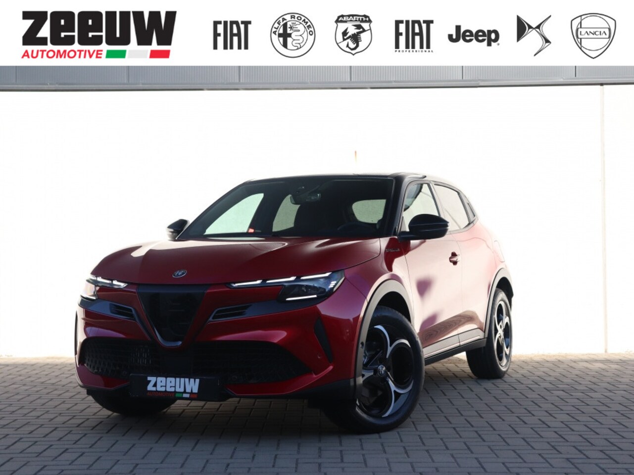 Alfa Romeo Junior - 1.2 Turbo 136 PK Ibrida Speciale | Techno | Pano - AutoWereld.nl