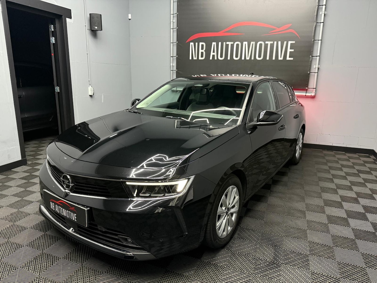 Opel Astra - 1.2 Business Edition 1.2 Business Edition - AutoWereld.nl