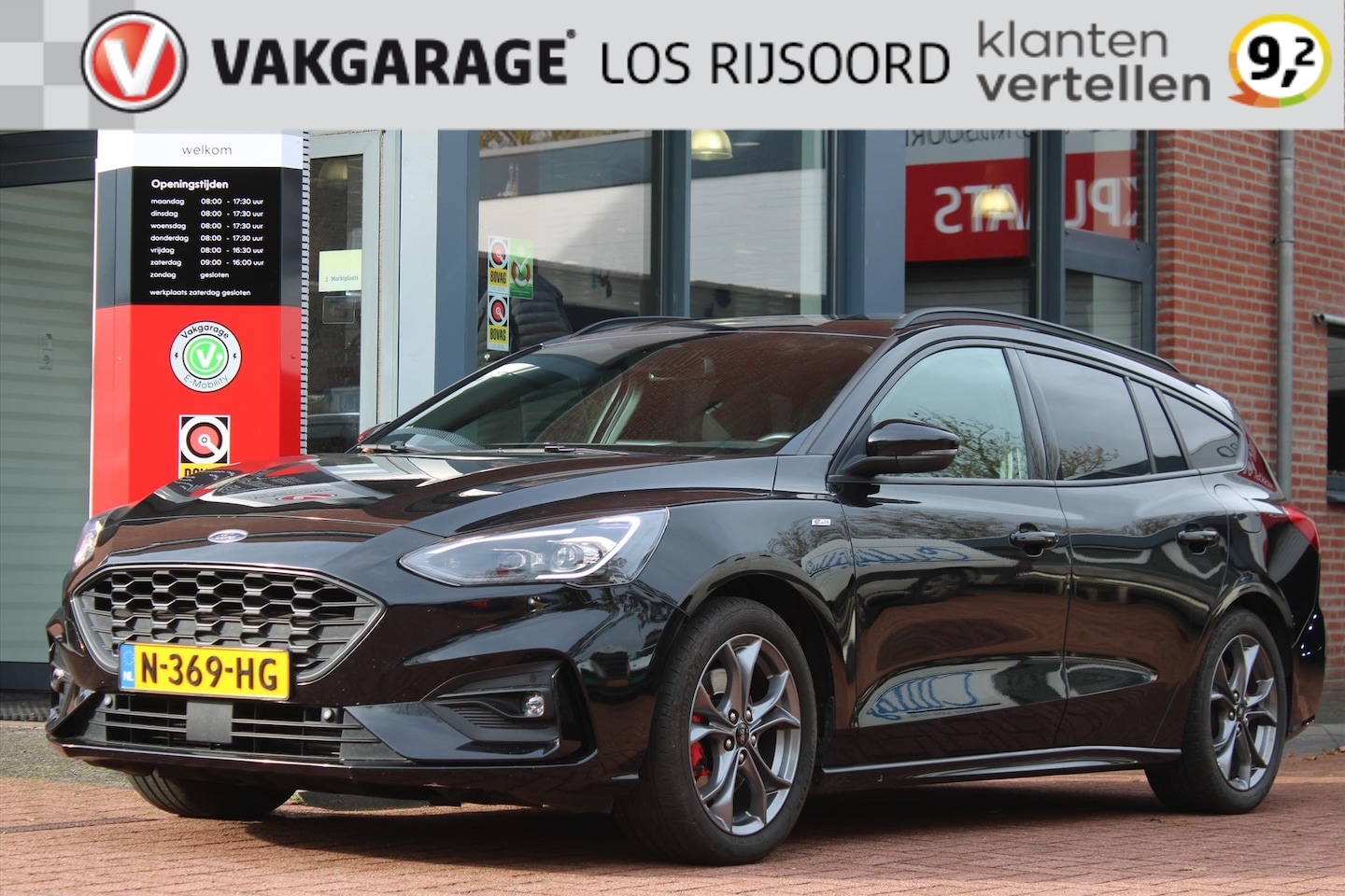 Ford Focus Wagon - 1.0 EcoBoost *ST Line* | Trekhaak | Camera | Adaptive Cruise & Climate Control | Stoel & S - AutoWereld.nl