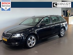 Skoda Octavia Combi - 1.4 TSI Elegance Panodak|Dealer-onderhouden|Xenon|Trekhaak|El.Klep