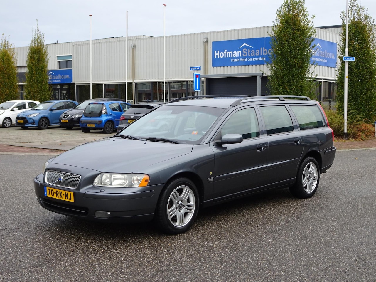 Volvo V70 - 2.4 Momentum Leder Navi Trekhaak - AutoWereld.nl