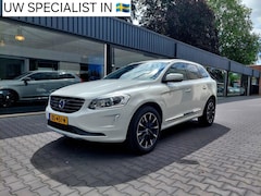 Volvo XC60 - 2.0 T5 FWD Summum Dealer oh Adaptieve Cruise Achteruitrijcamera Telefoon Electrisch verste