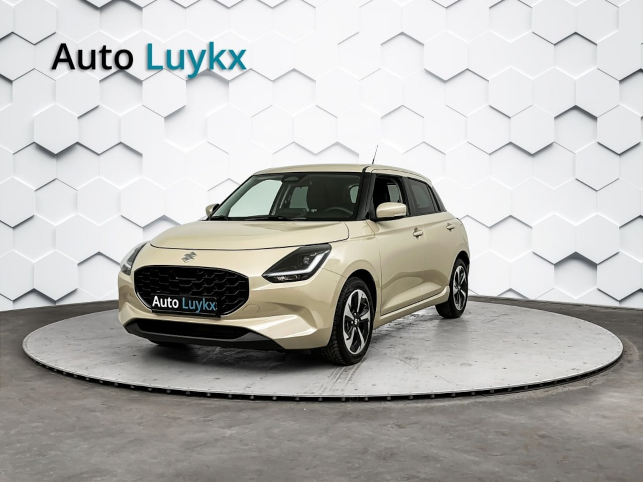 Suzuki Swift - 1.2 Style Smart Hybrid Automaat | Navigatie | Apple Carplay/Android Auto | Adaptieve Cruis - AutoWereld.nl