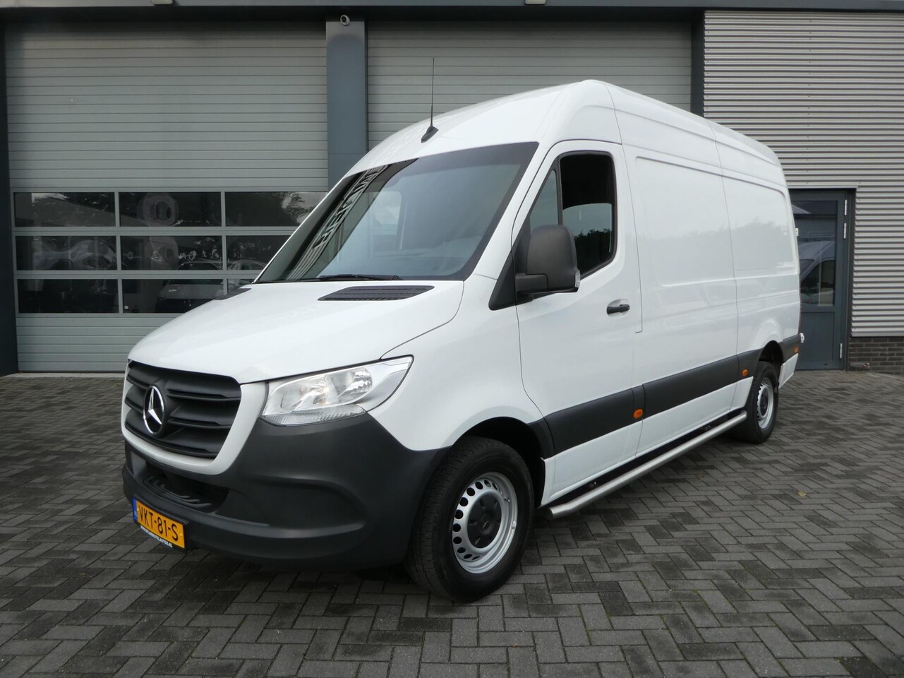 Mercedes-Benz Sprinter - 317 CDI L2H2 automaat airco camera navigatie - AutoWereld.nl