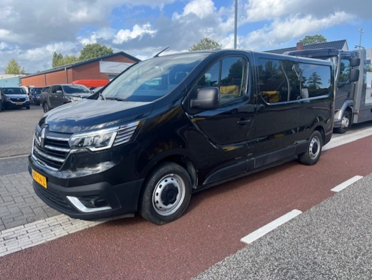 Renault Trafic - 2.0 dCi 110 T29 L2H1 DC Comfort 5P AIRCO KLIMA EURO6 - AutoWereld.nl