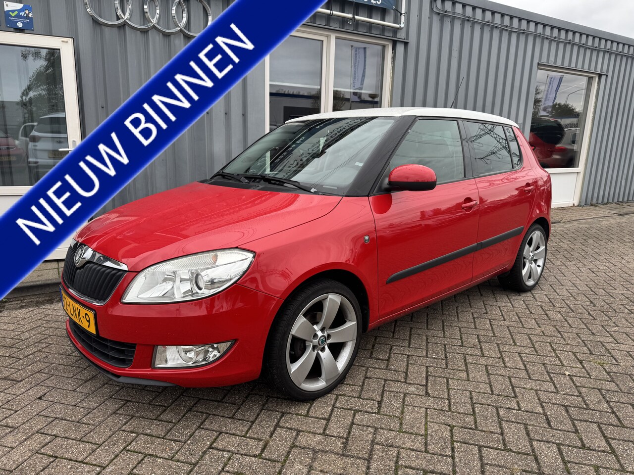 Skoda Fabia - 1.2 TSI Dynamic wit dak - AutoWereld.nl