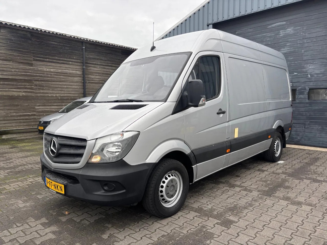 Mercedes-Benz Sprinter - 316 Benzine + CNG L2 H2 Automaat Airco Cruisecontrol - AutoWereld.nl