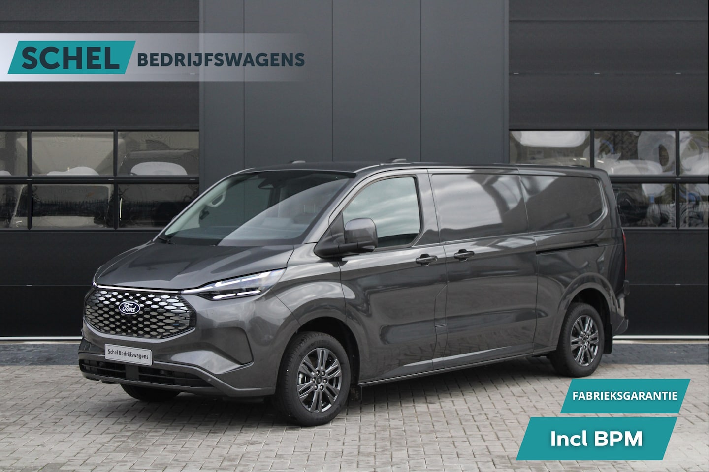 Ford Transit Custom - E-Transit 340 L2H1 Limited 65 kWh 218pk - 2x Schuif - LED - 360 Camera - B&O - ACC - Navi - AutoWereld.nl