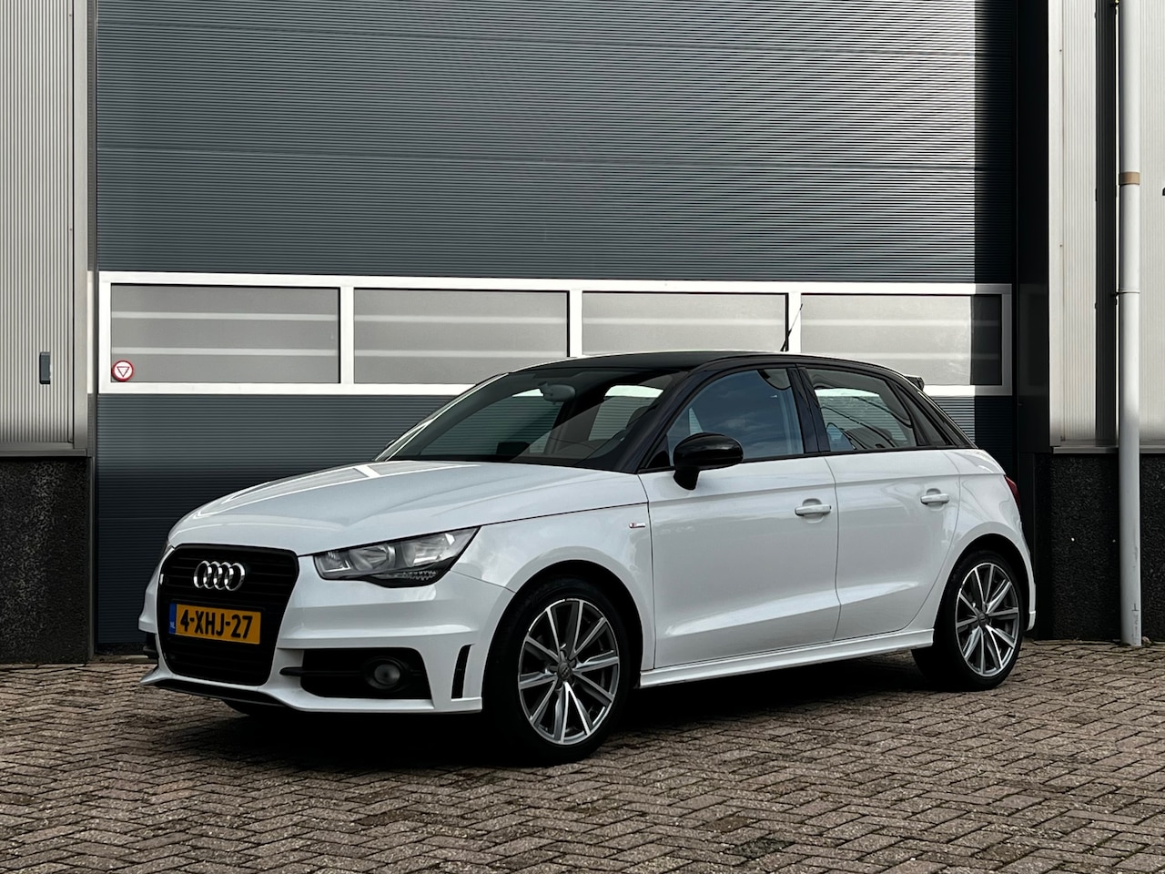 Audi A1 Sportback - 1.2 TFSI Admired S-Line bj.2014 5 Navi|Cc|5 Drs|Nap. - AutoWereld.nl