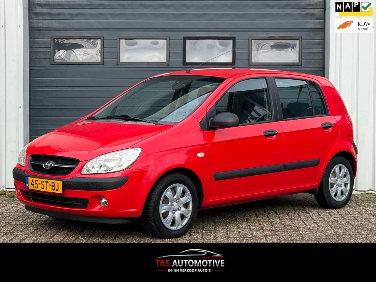 Hyundai Getz - 1.4i Dynamic AUTOMAAT / AIRCO / 64.780 KM / NAP - AutoWereld.nl