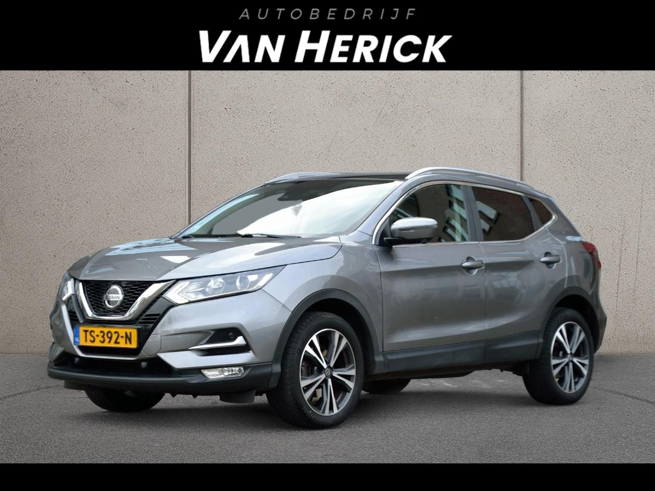 Nissan Qashqai - 1.2 N-Connecta | Panodak | 360 Camera | Navi - AutoWereld.nl
